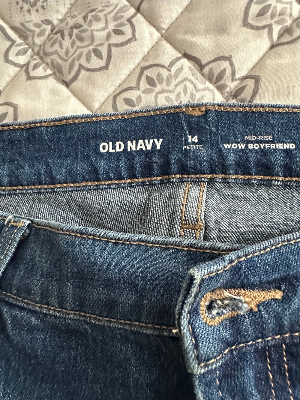 Old Navy Relaxed Boyfriend Jeans - Blue Denim